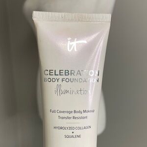 IT Cosmetics Celebration Body Makeup Illuminating Foundation Medium Tan Collagen
